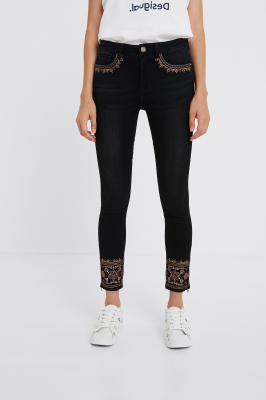 Джинсы Desigual 20WWDD60